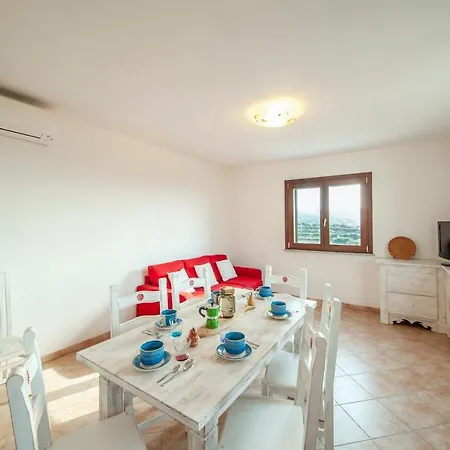 Lovely In Apartamento Castelsardo
